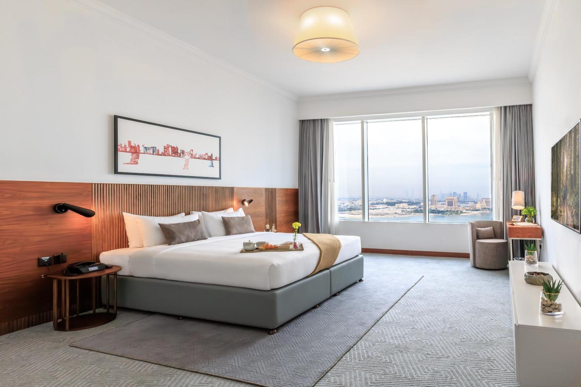 Somerset West Bay Доха Екстер'єр фото A bedroom at the hotel